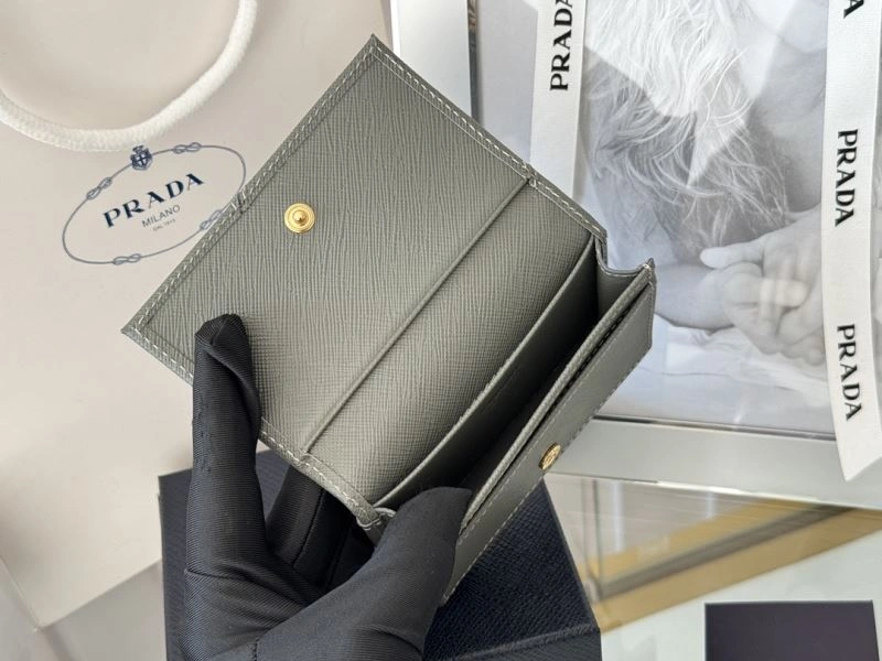 Prada Wallets Purse Contemporary 56986
