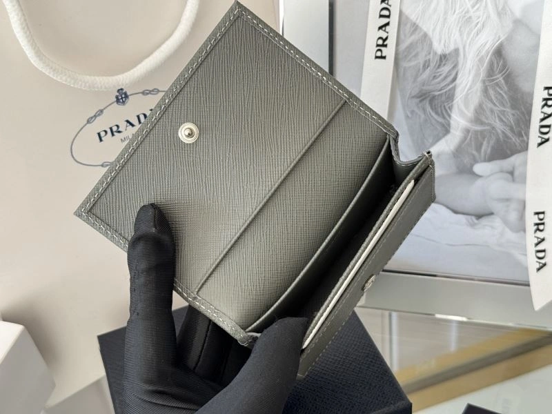 Prada Wallets Purse Sustainable 57021