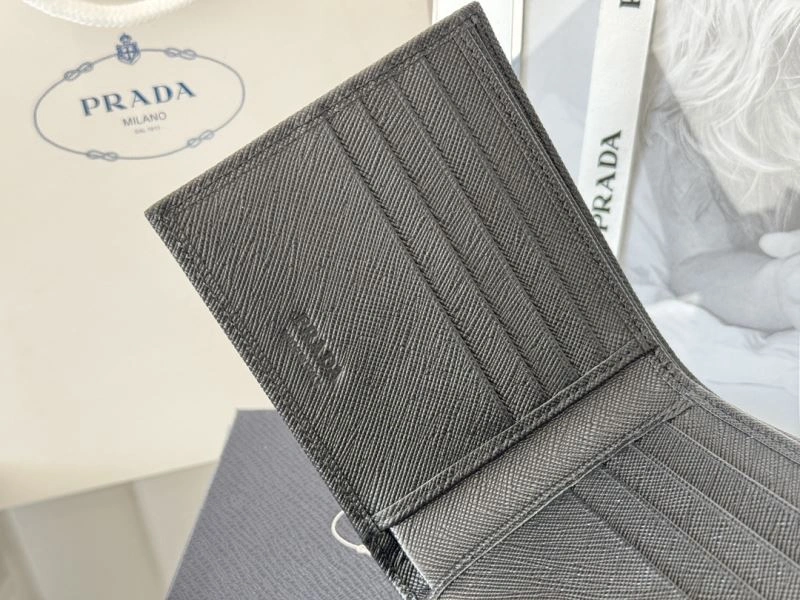 Prada Wallets Purse Durable 56968