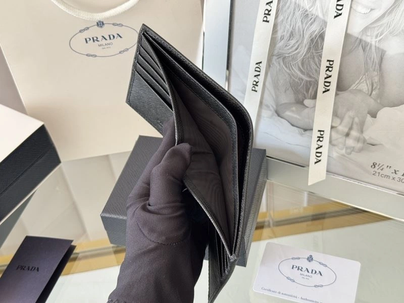 Prada Wallets Purse Comfortable 56965