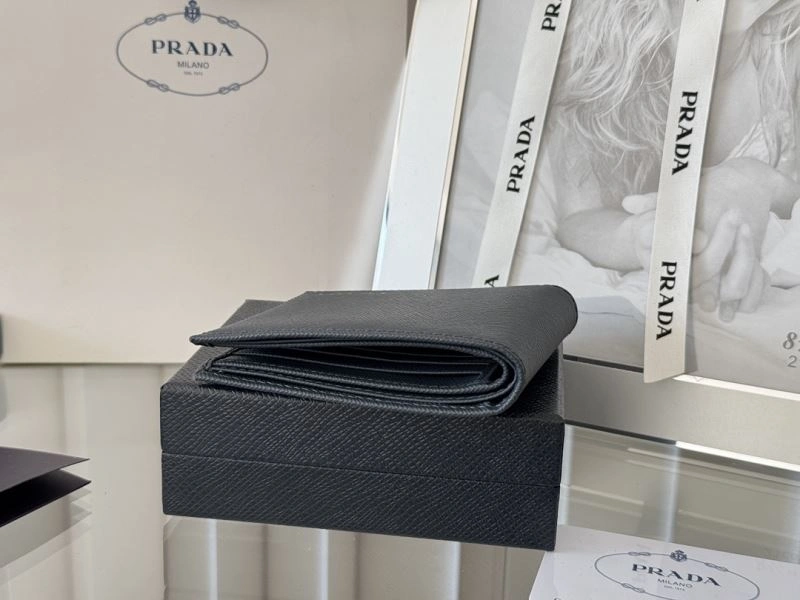 Sleek Prada Wallets Purse 56951