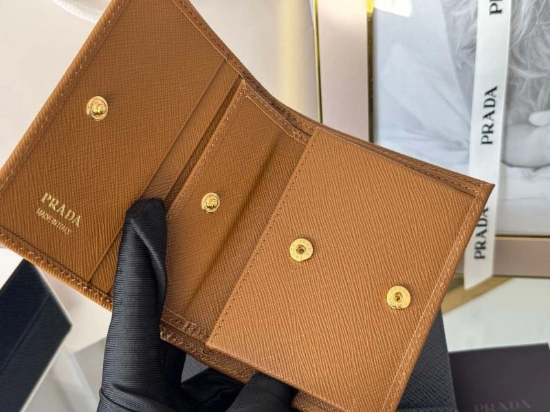 Comfortable Prada Wallets Purse 56962