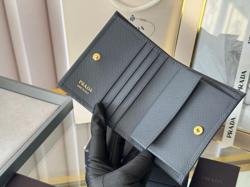 Fashionable Prada Wallets Purse 56952