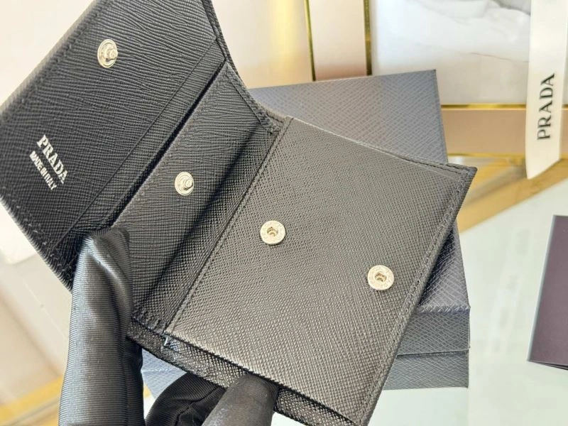 Prada Wallets Purse Fashionable 56953
