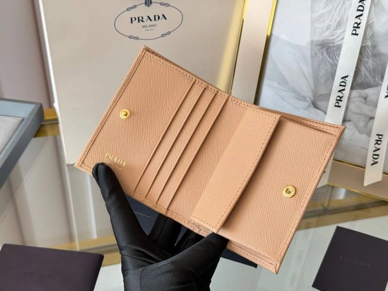 Refined Prada Wallets Purse 56947