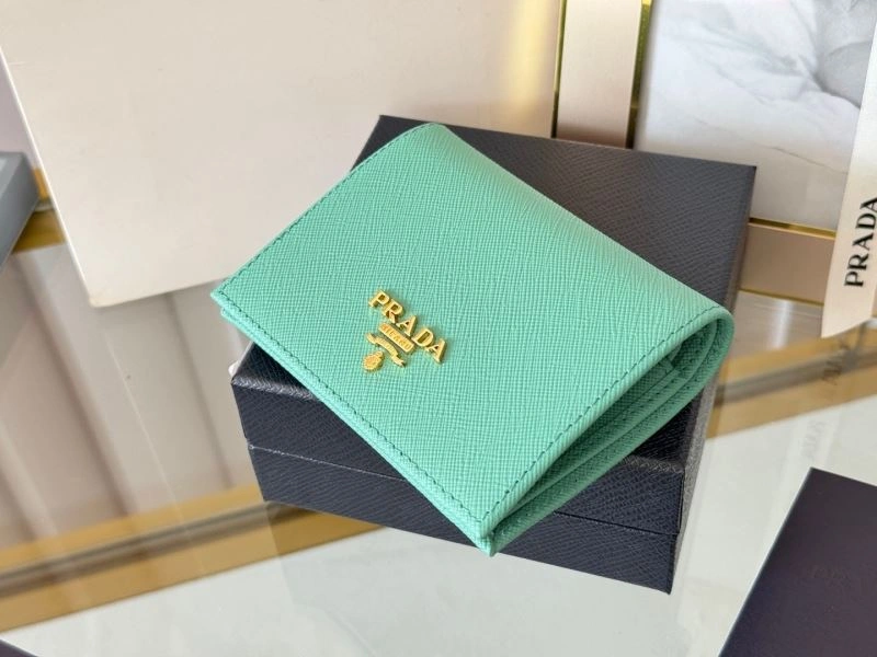 Prada Wallets Purse Chic 56974