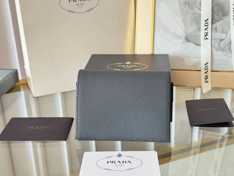 Minimalist Prada Wallets Purse 56946