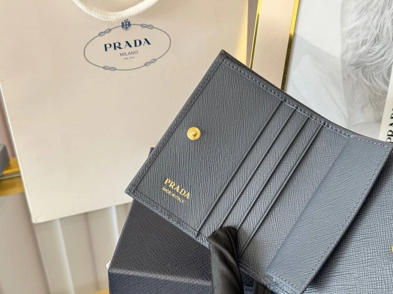 Minimalist Prada Wallets Purse 56946