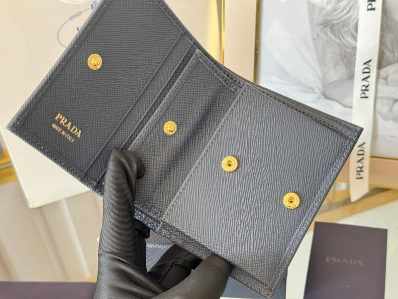 Minimalist Prada Wallets Purse 56946