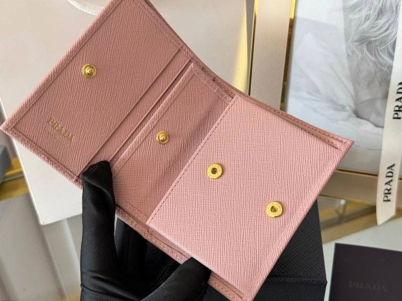 Prada Wallets Purse FreshLook 56939