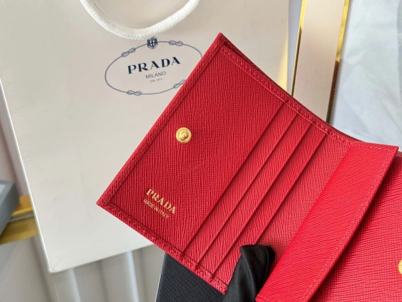 Bold Prada Wallets Purse 56938