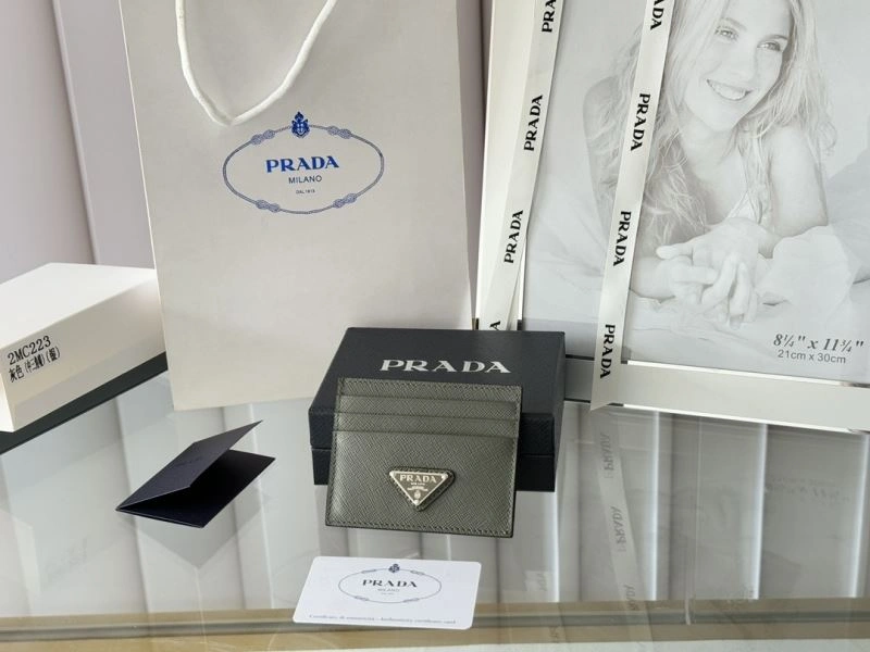 Chic Prada Wallets Purse 68525