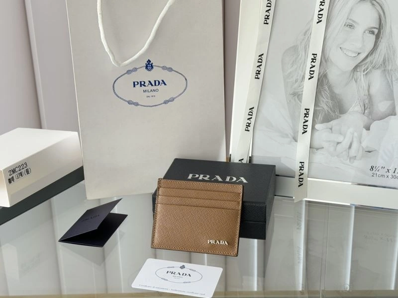 Prada Wallets Purse Functional 68512