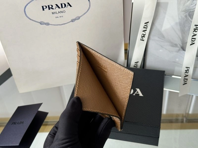 Prada Wallets Purse Functional 68512