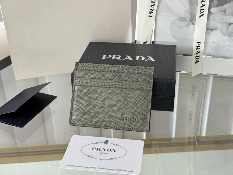 Prada Wallets Purse Durable 68510