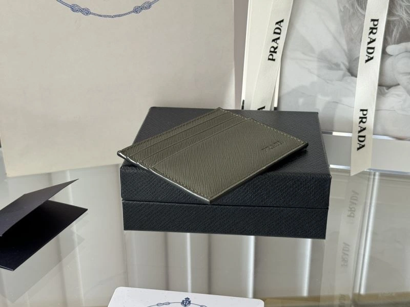 Prada Wallets Purse Durable 68510