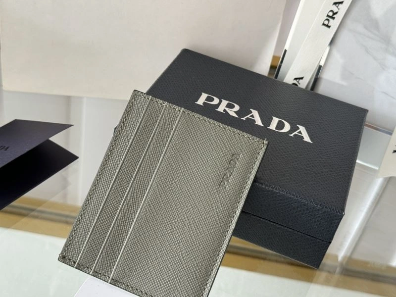 Prada Wallets Purse Durable 68510