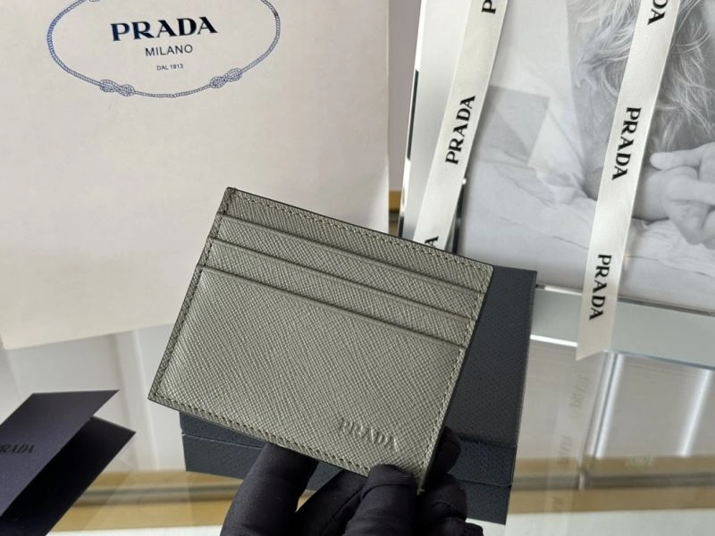 Prada Wallets Purse Durable 68510