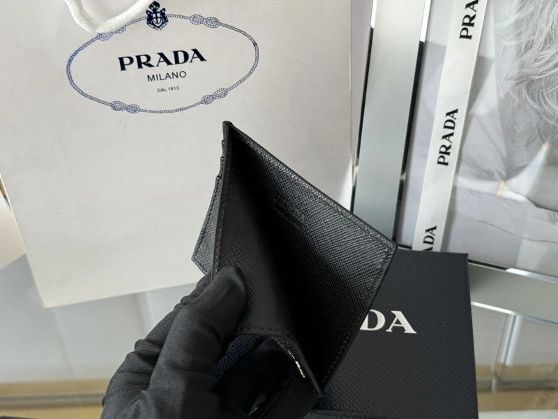 Prada Wallets Purse FreshLook 68514