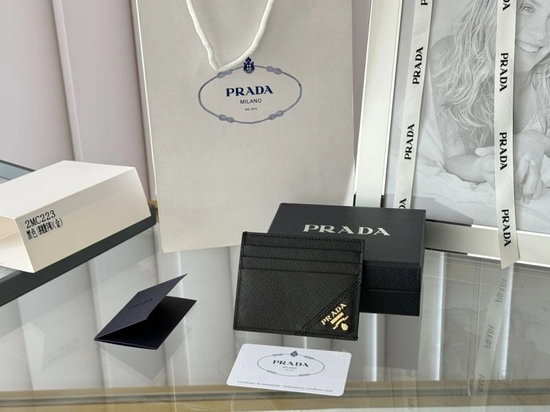Prada Wallets Purse EyeCatching 68547