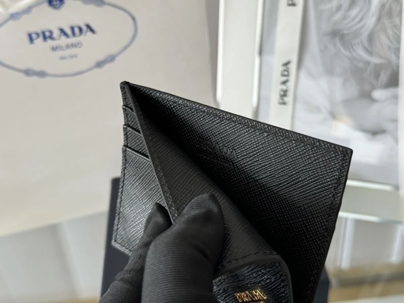 Prada Wallets Purse EyeCatching 68547