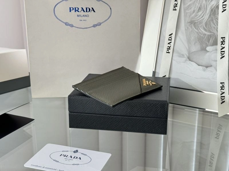 Prada Wallets Purse ZipUp 68509