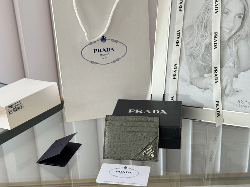 Prada Wallets Purse WaterResistant 68500