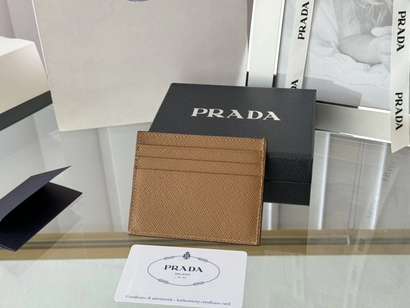 Sleek Prada Wallets Purse 68508