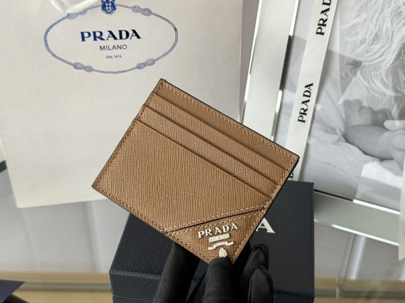 Sleek Prada Wallets Purse 68508