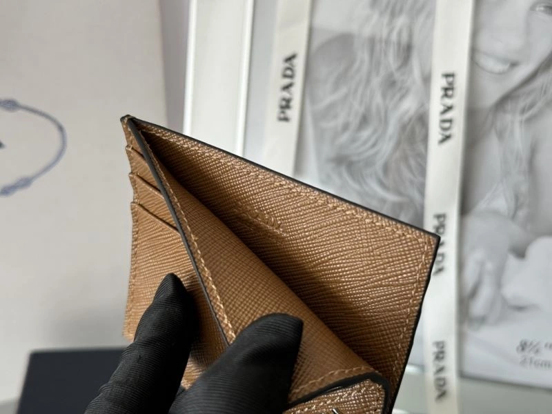 Sleek Prada Wallets Purse 68508