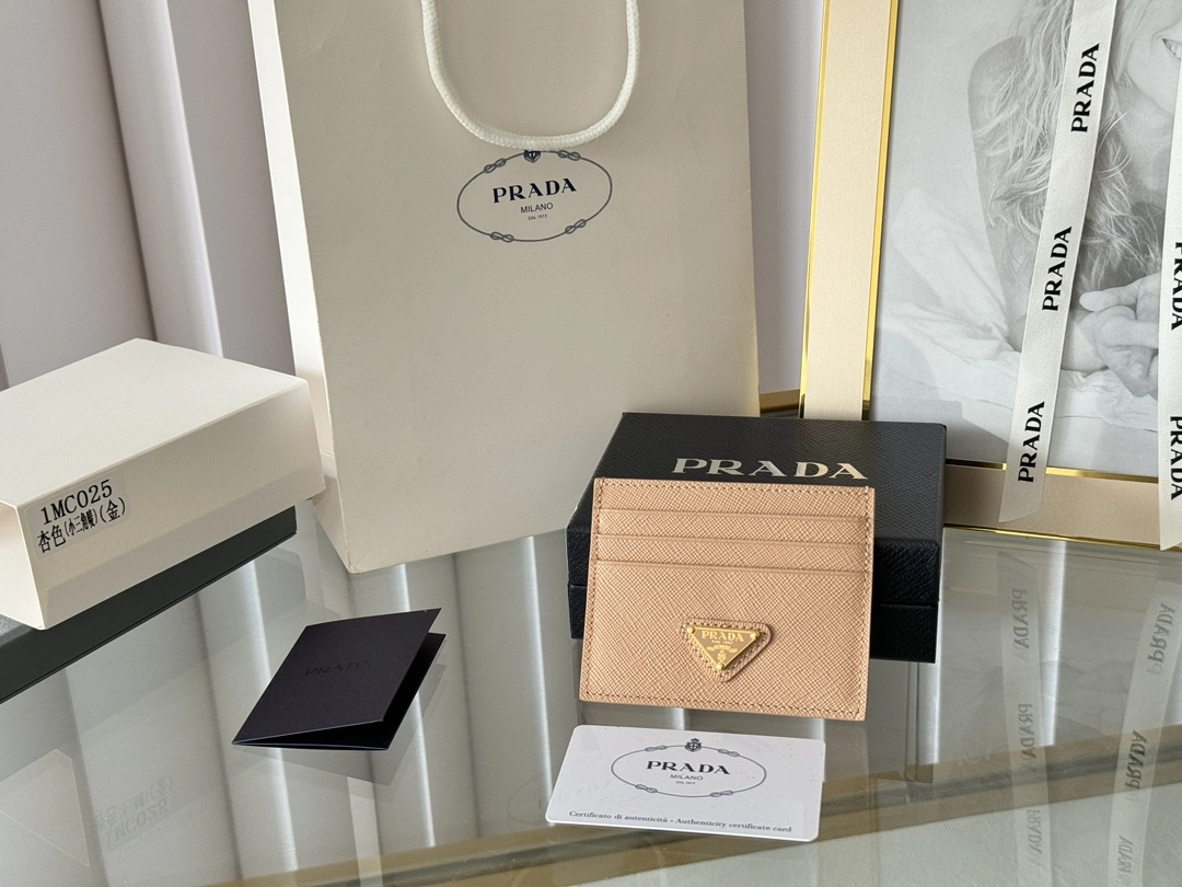 Prada Wallets Purse Lightweight 56798