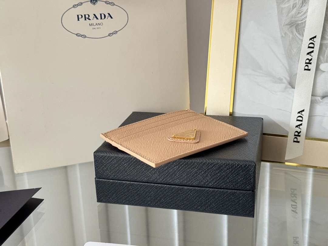 Prada Wallets Purse Lightweight 56798