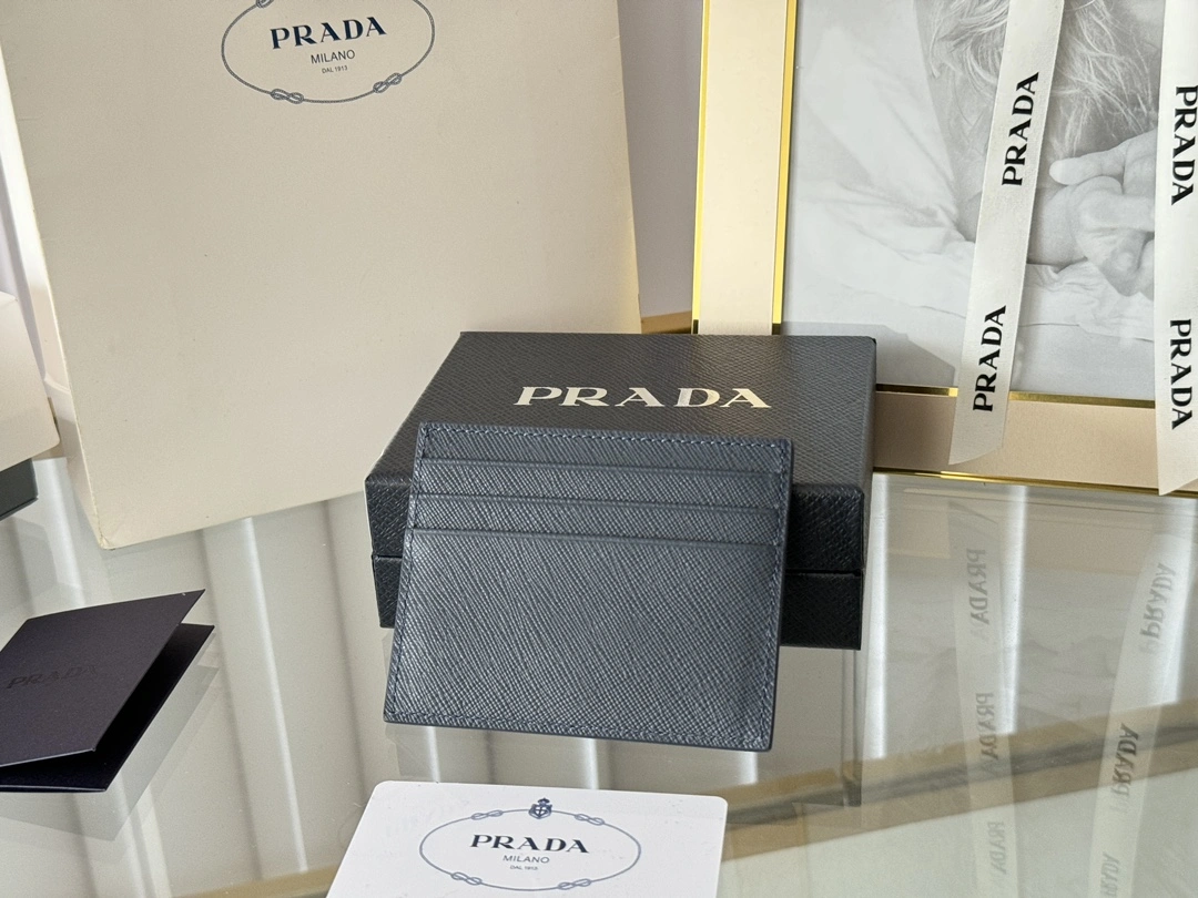 Sophisticated Prada Wallets Purse 56777
