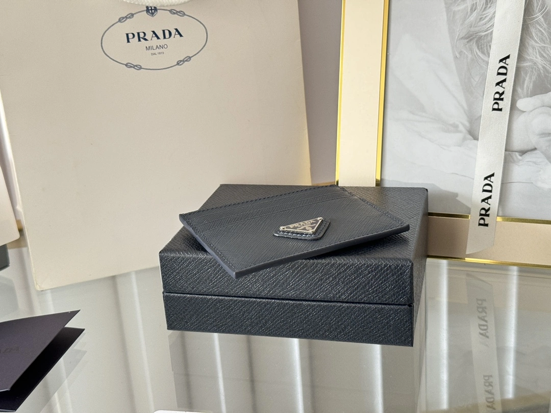 Sophisticated Prada Wallets Purse 56777
