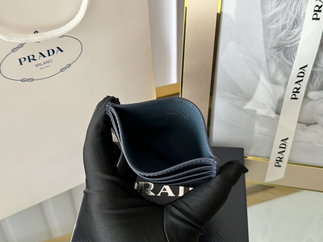 Sophisticated Prada Wallets Purse 56777