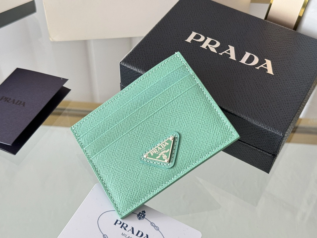 Comfortable Prada Wallets Purse 56790