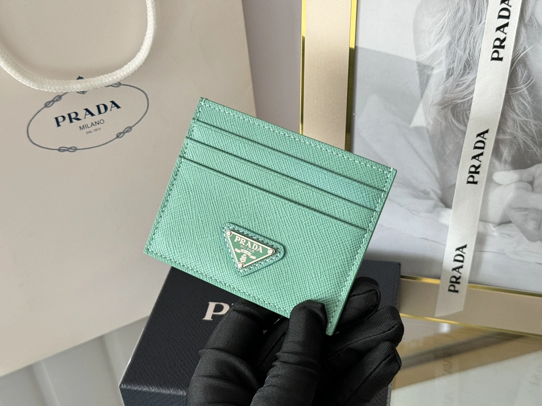 Comfortable Prada Wallets Purse 56790