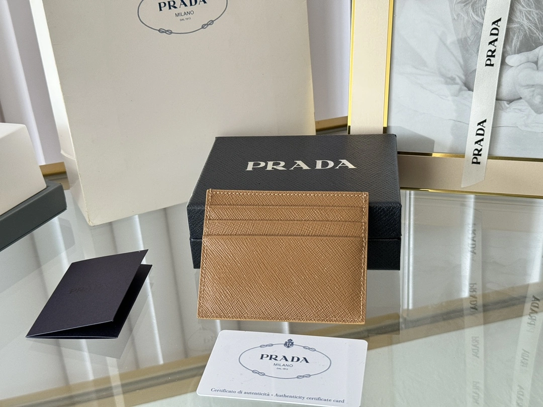 Prada Wallets Purse Versatile 56794