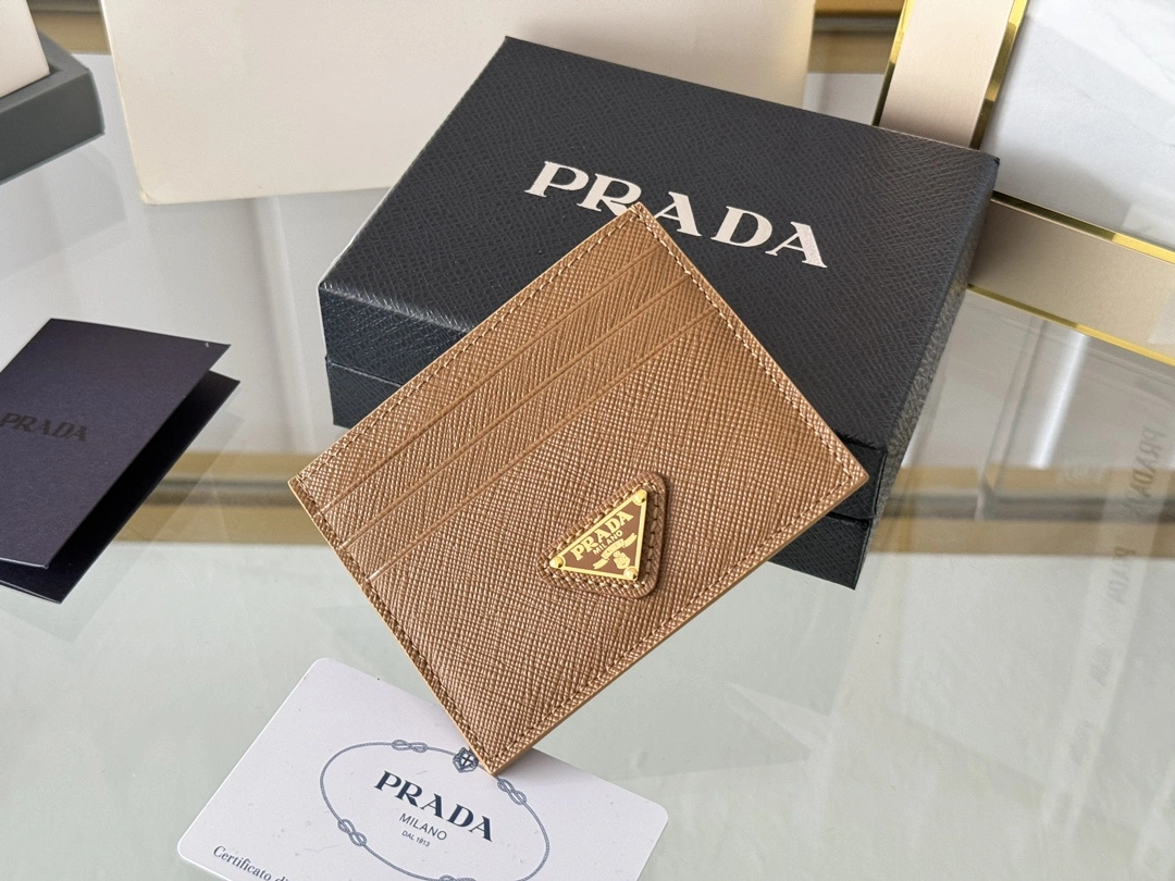 Prada Wallets Purse Versatile 56794