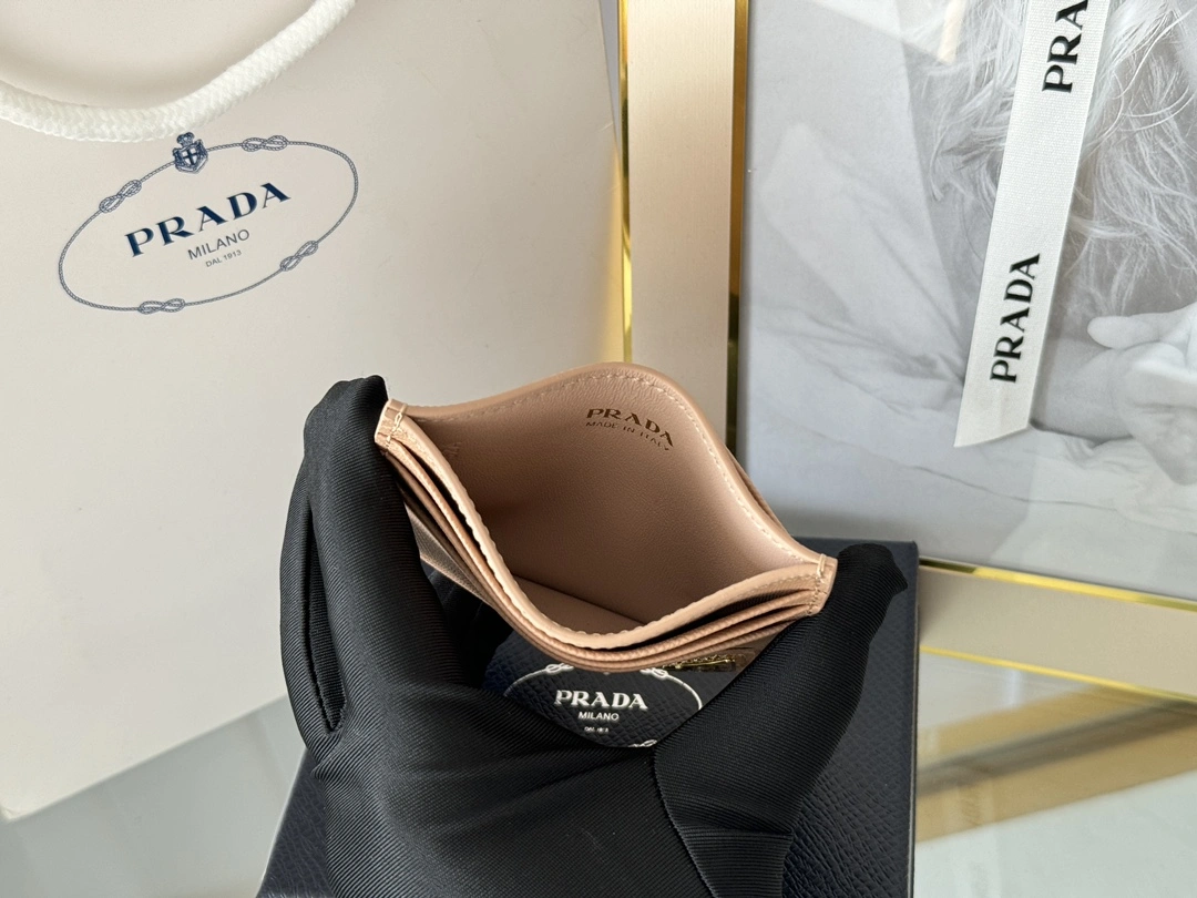 Prada Wallets Purse SunProtective 56784