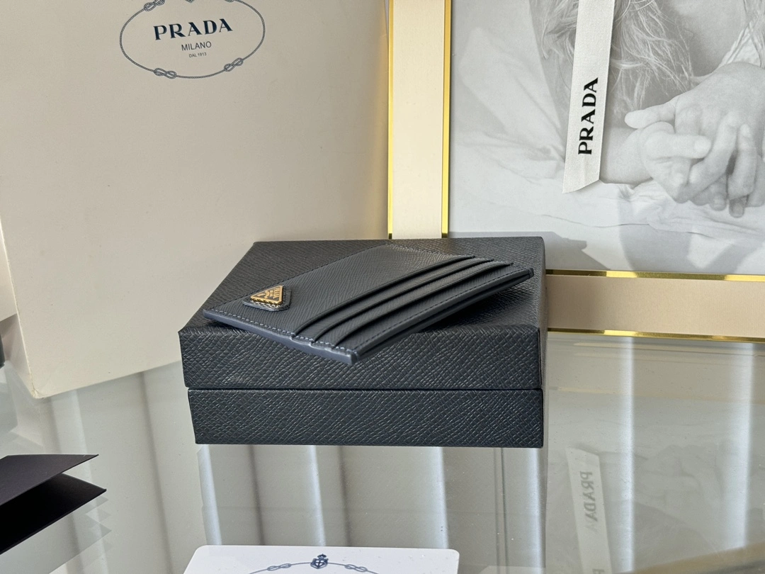 Lightweight Prada Wallets Purse 56817