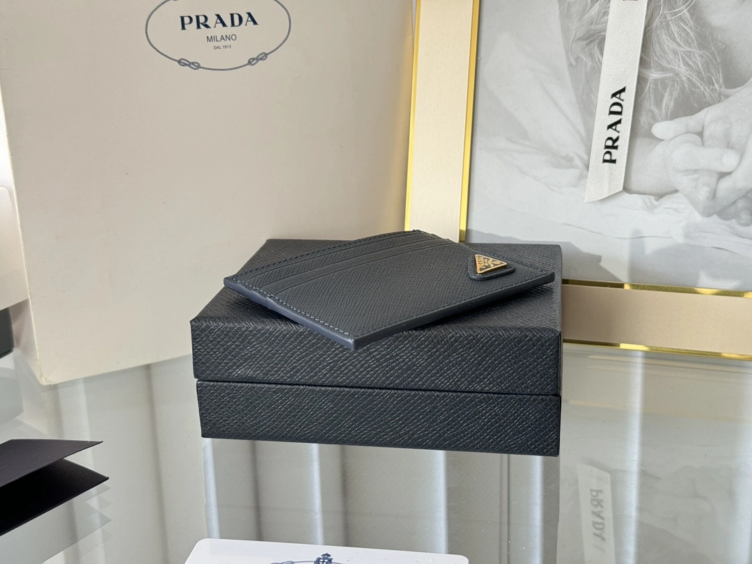 Lightweight Prada Wallets Purse 56817