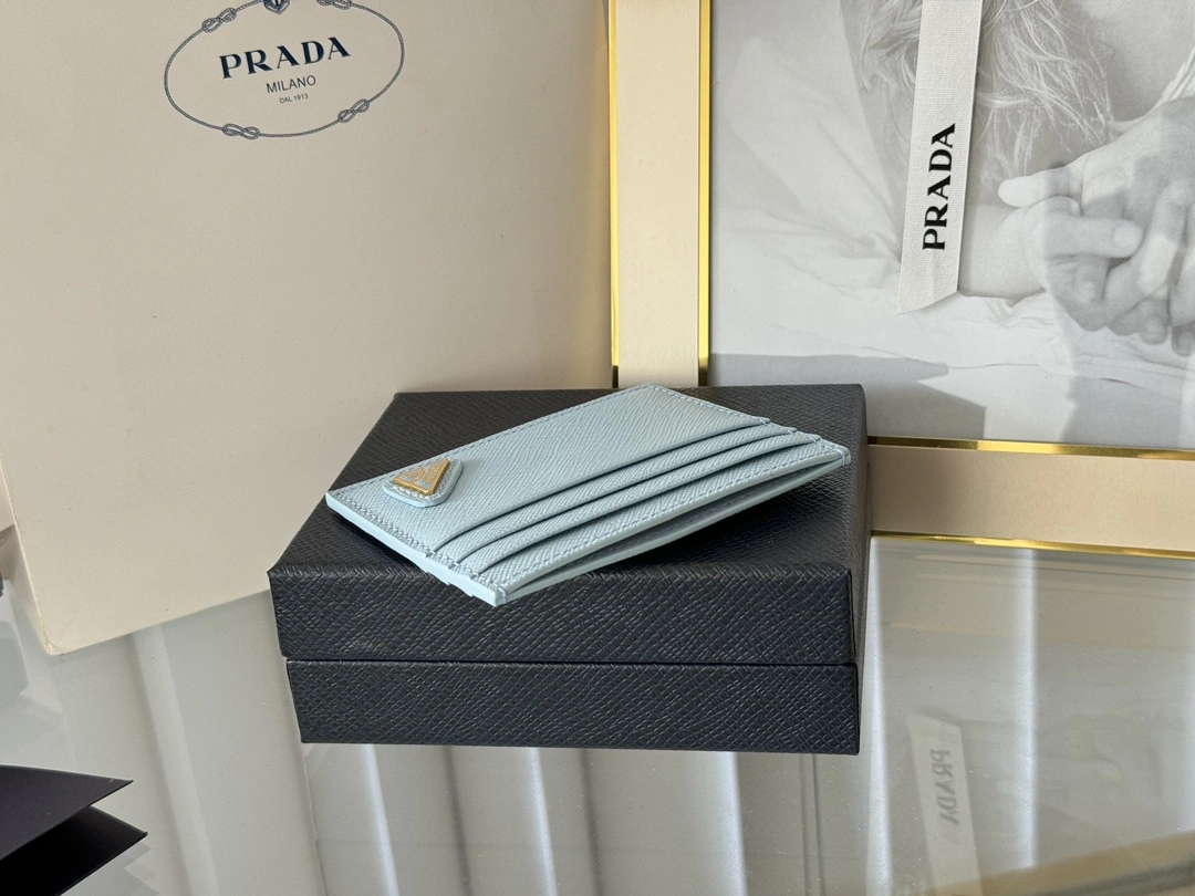 Prada Wallets Purse Chic 56789