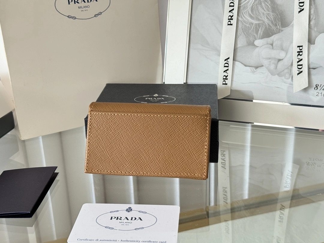 Youthful Prada Wallets Purse 56783