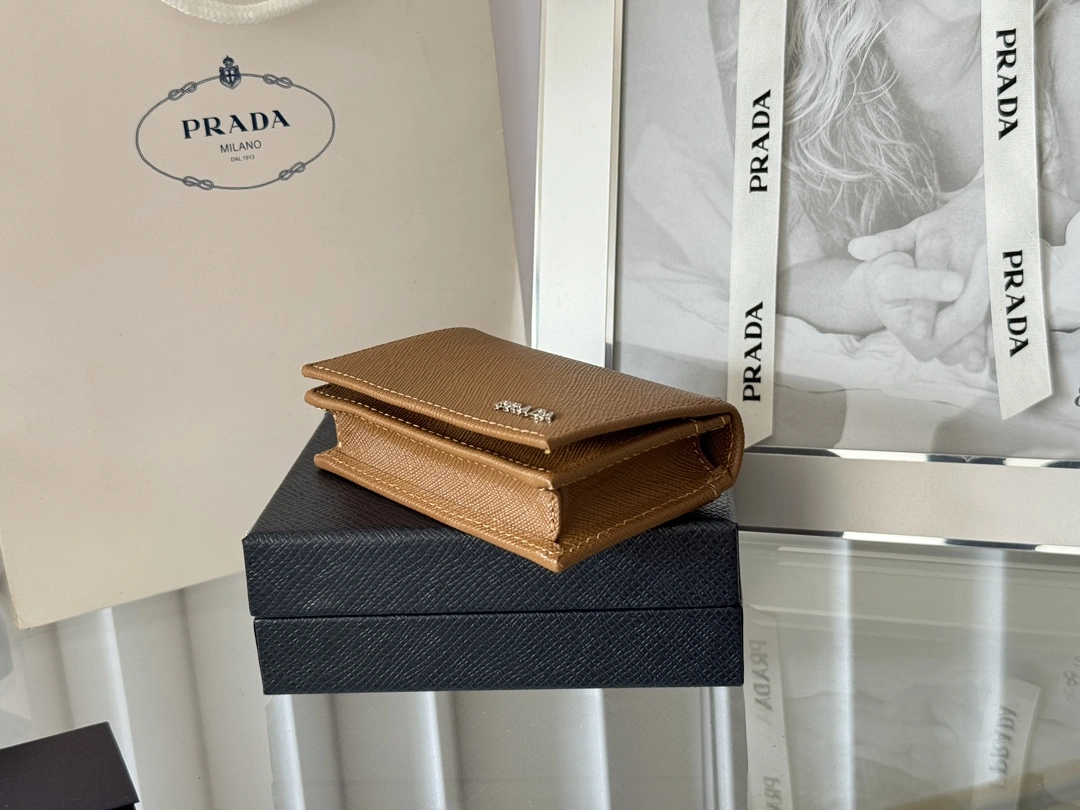 Youthful Prada Wallets Purse 56783