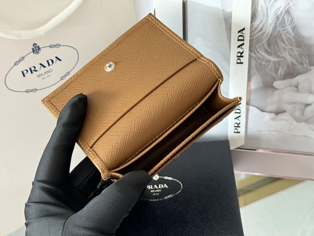 Youthful Prada Wallets Purse 56783