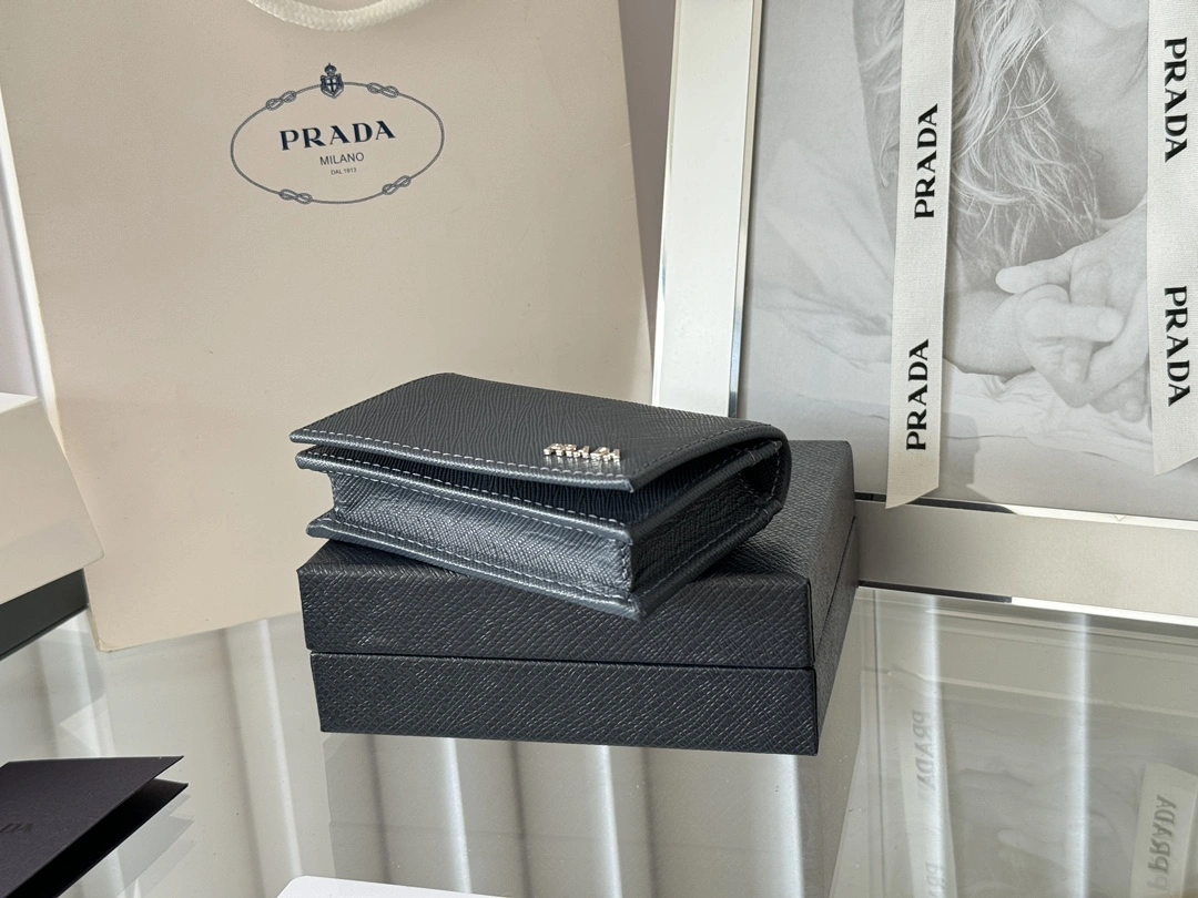 Prada Wallets Purse WrinkleFree 56793