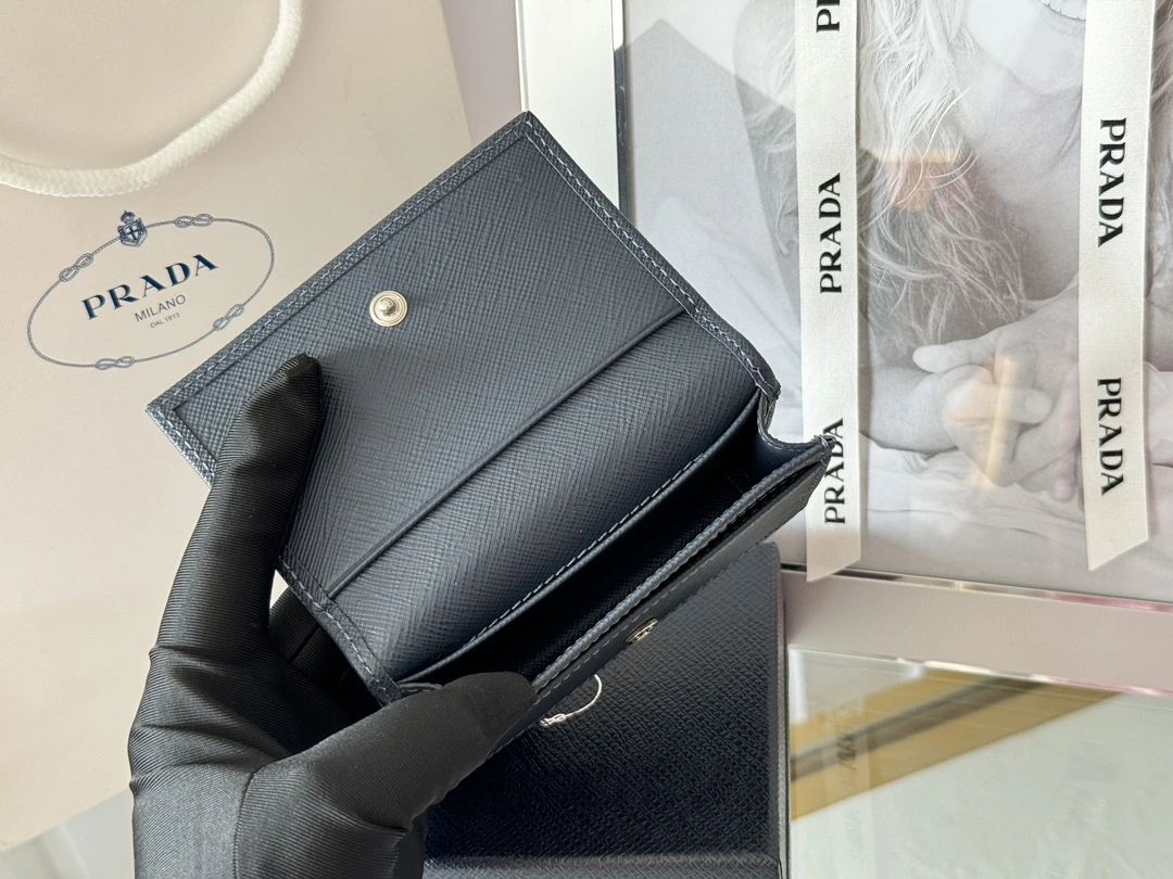 Prada Wallets Purse WrinkleFree 56793