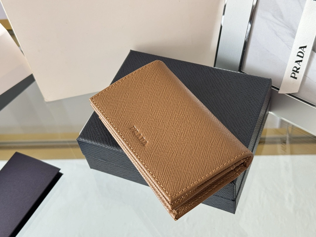 Bold Prada Wallets Purse 56778