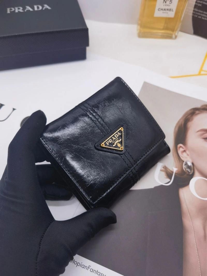 Flexible Prada Wallets Purse 85816